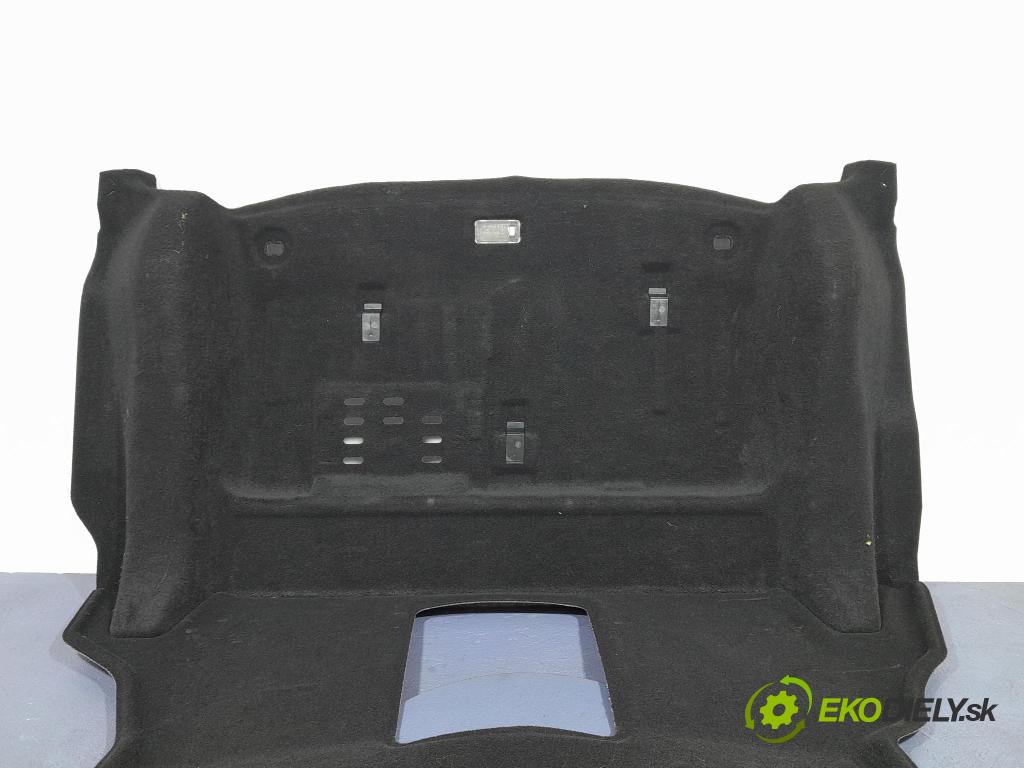 Lexus IS 2006 Tapacír: kufr