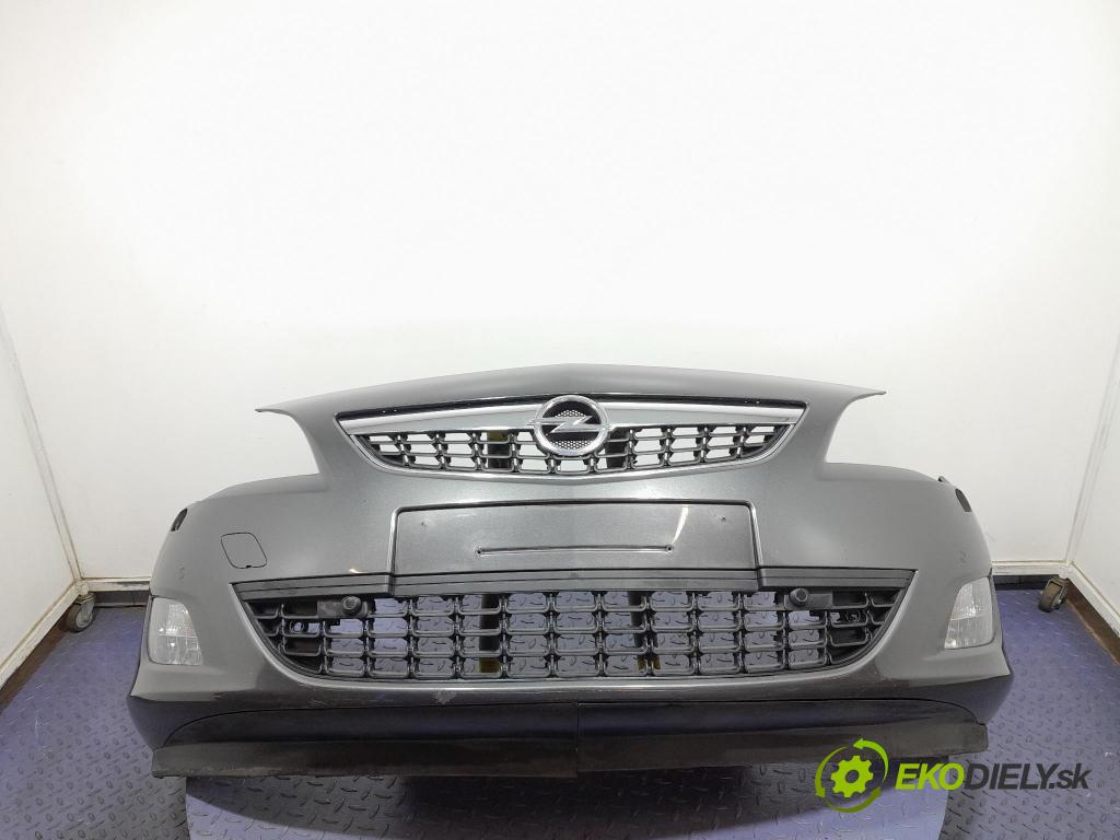 Opel Astra 2011 nárazník Predné