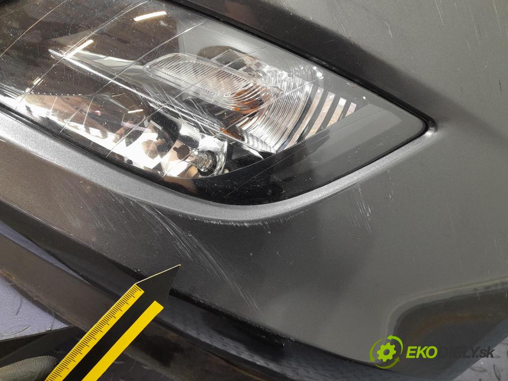 Opel Astra 2011 nárazník Predné