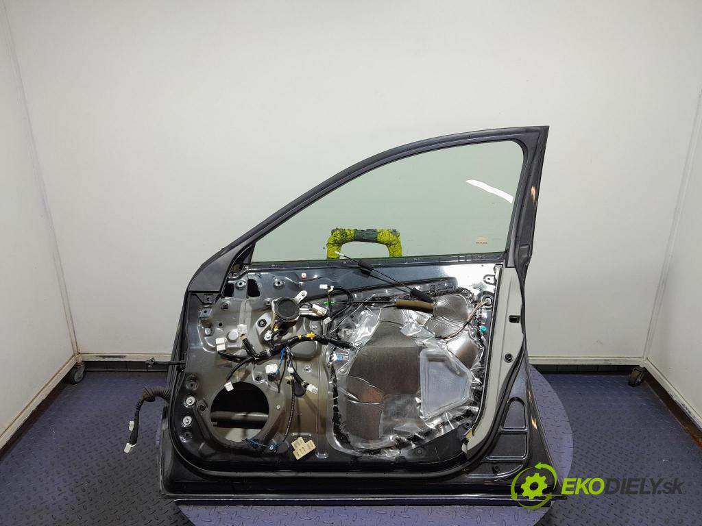 Lexus IS 2006 dveře před prave 