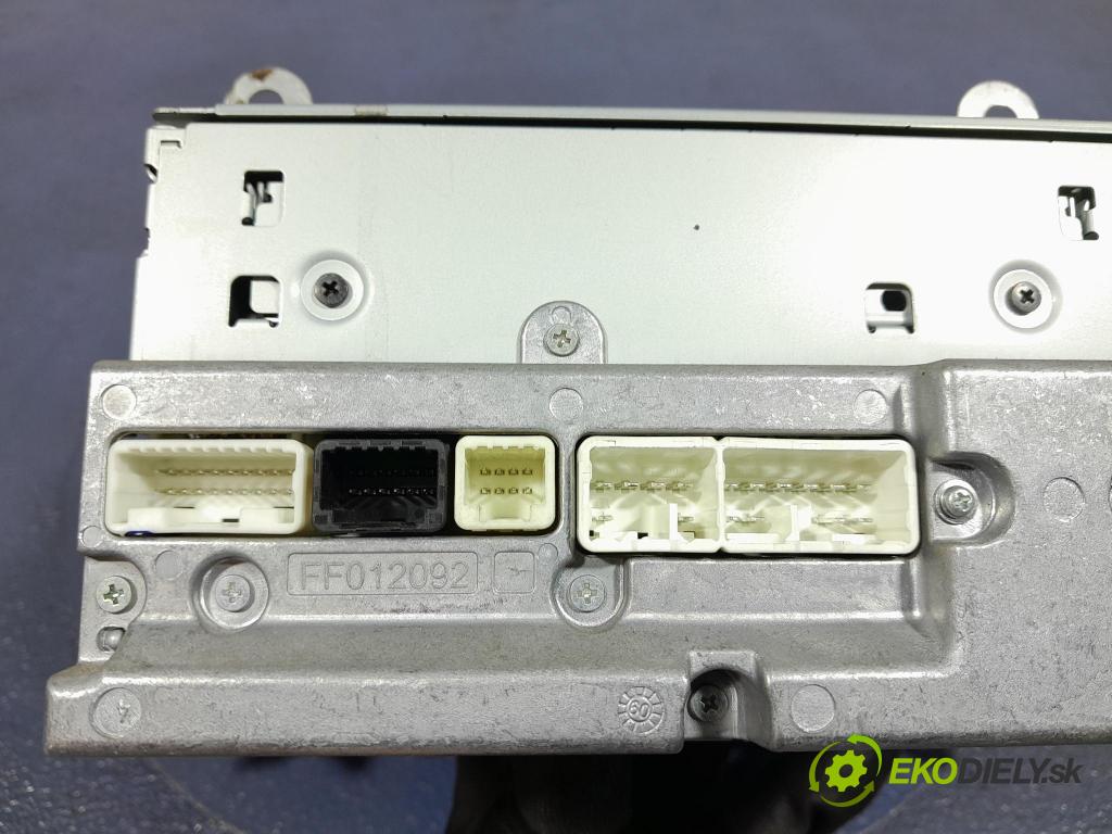 Toyota Avensis 2009 Radio I Navigácia: 86120-05150