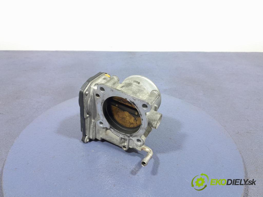 Lexus IS 2006 klapka 22030-31020