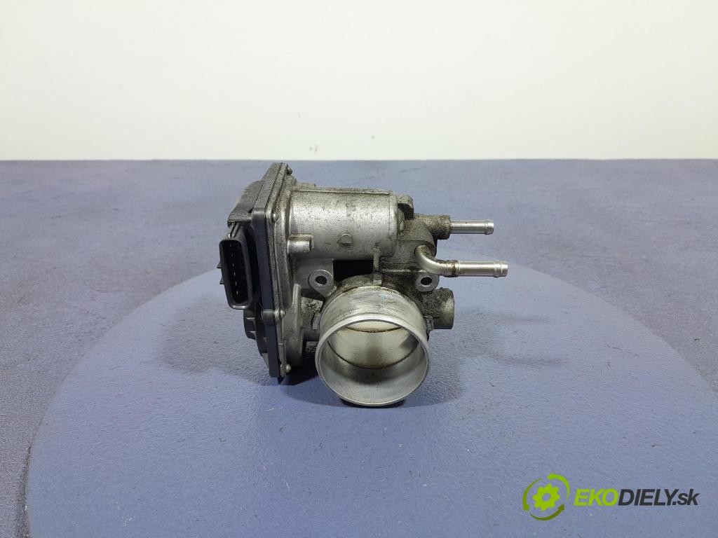 Toyota Avensis 2009 klapka 26100-0R020