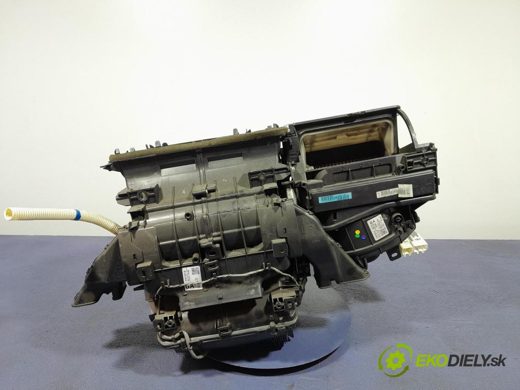 Toyota Avensis 2009 radiator 87050-02A00