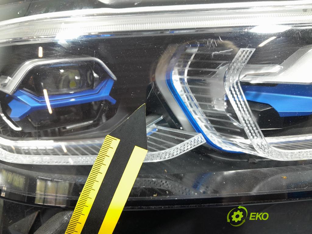 Bmw X7 2021 Reflektor: v pravo: 9481802