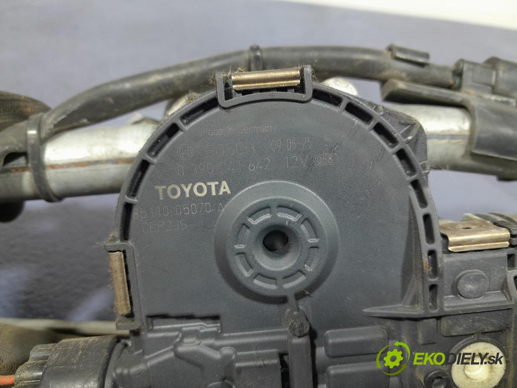 Toyota Avensis 2009 mechanizmus motor: Stierače: Predné 85110-05070-A