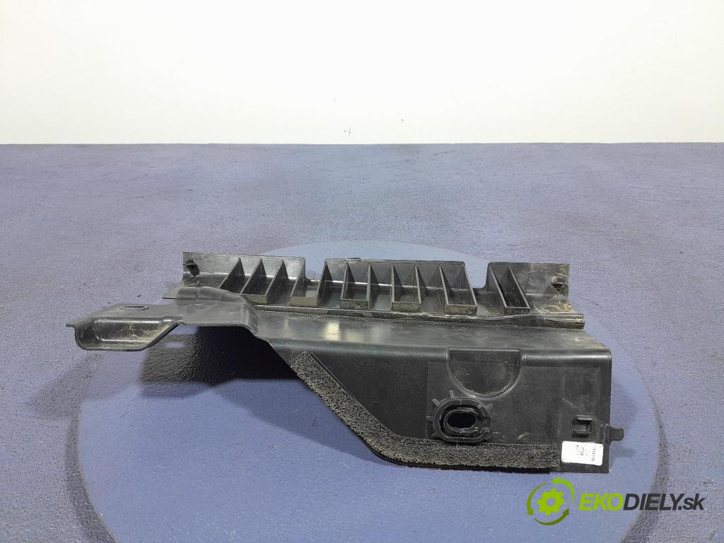 Bmw X7 2021 Upevnenie: narazník 8091740