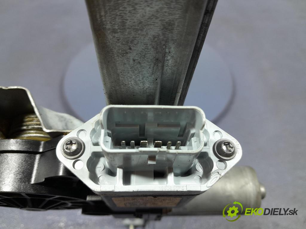 Renault Captur 2013 mechanizmus okna Okná: Predné Vľavo: 807019225R