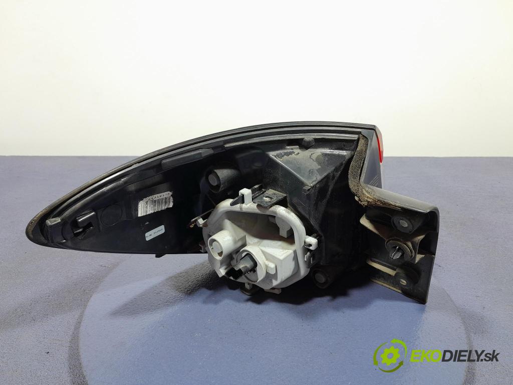 Renault Captur 2013 svetlo / reflektor zad Prava: Vonkajsia: 265502731R