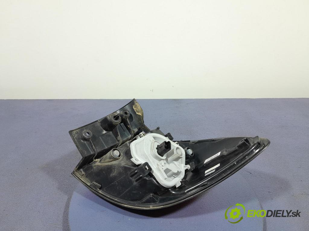 Renault Captur 2013 svetlo / reflektor zad ľavá Vonkajsia: 265558548R
