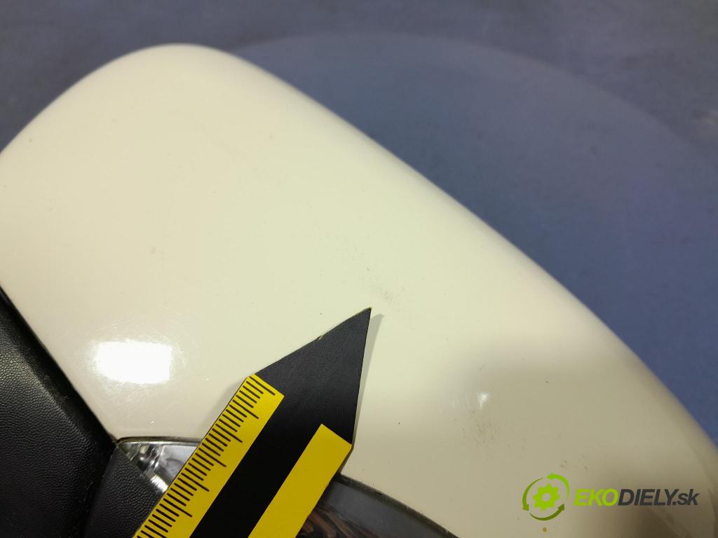 Renault Captur 2013 zrkadlo Vľavo: