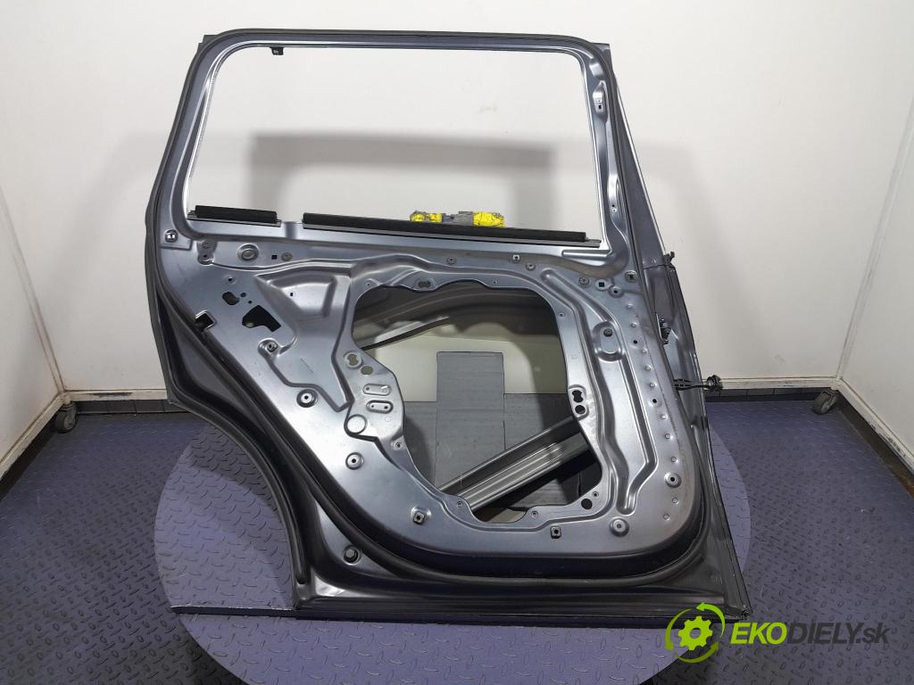 Bmw X7 2021 dvere zad Vľavo: 