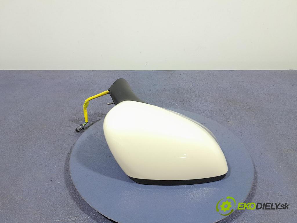Renault Captur 2013 zrkadlo pravé