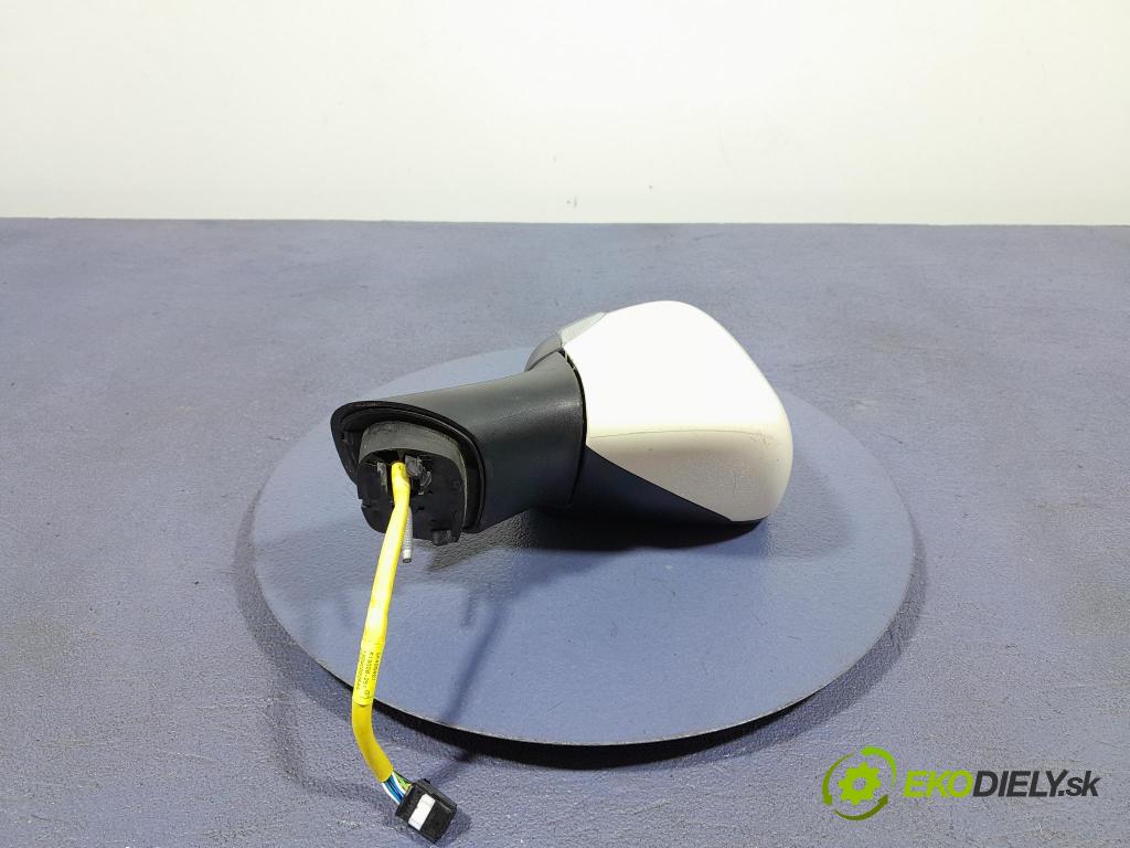 Renault Captur 2013 zrkadlo pravé