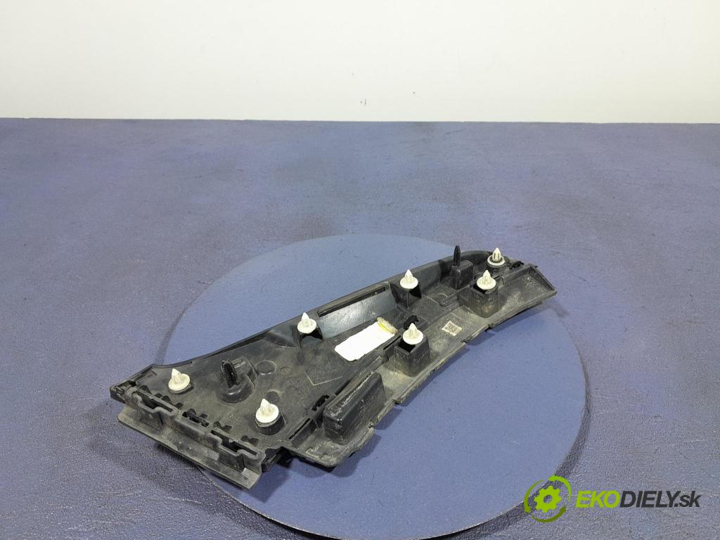 Bmw X7 2021 lišta Dekoratívne: 8091891