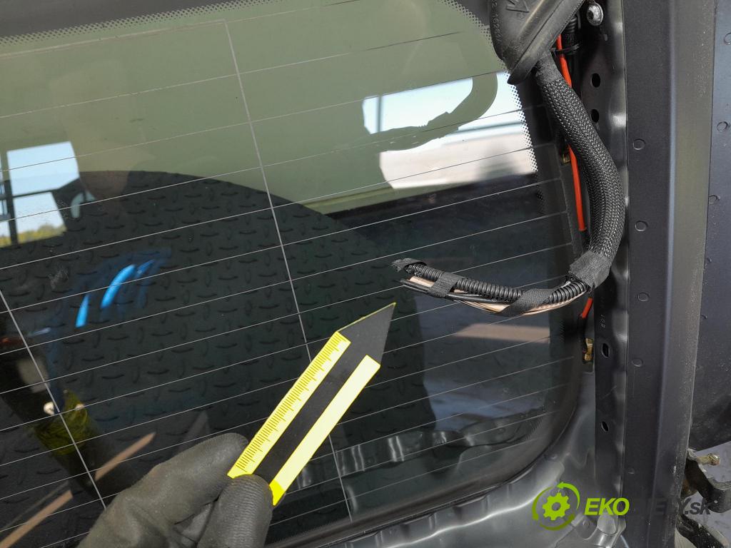 Bmw X7 2021 zadna dveře kufra: kufra: