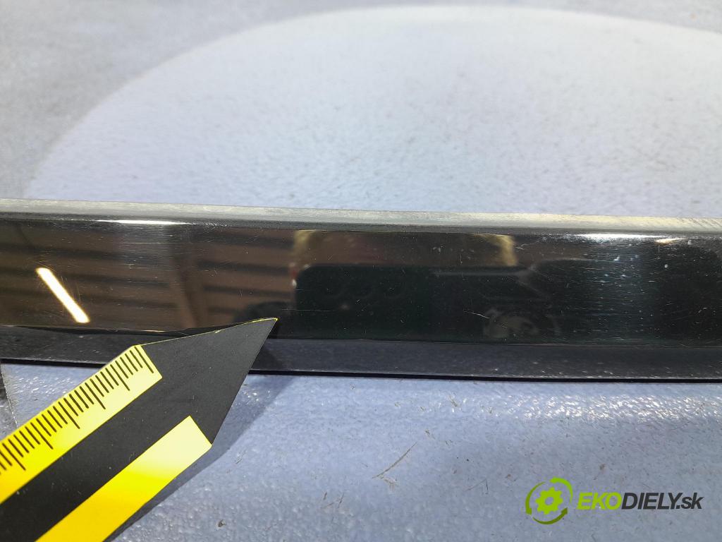 Bmw X7 2021 lišta kufra: 9466428