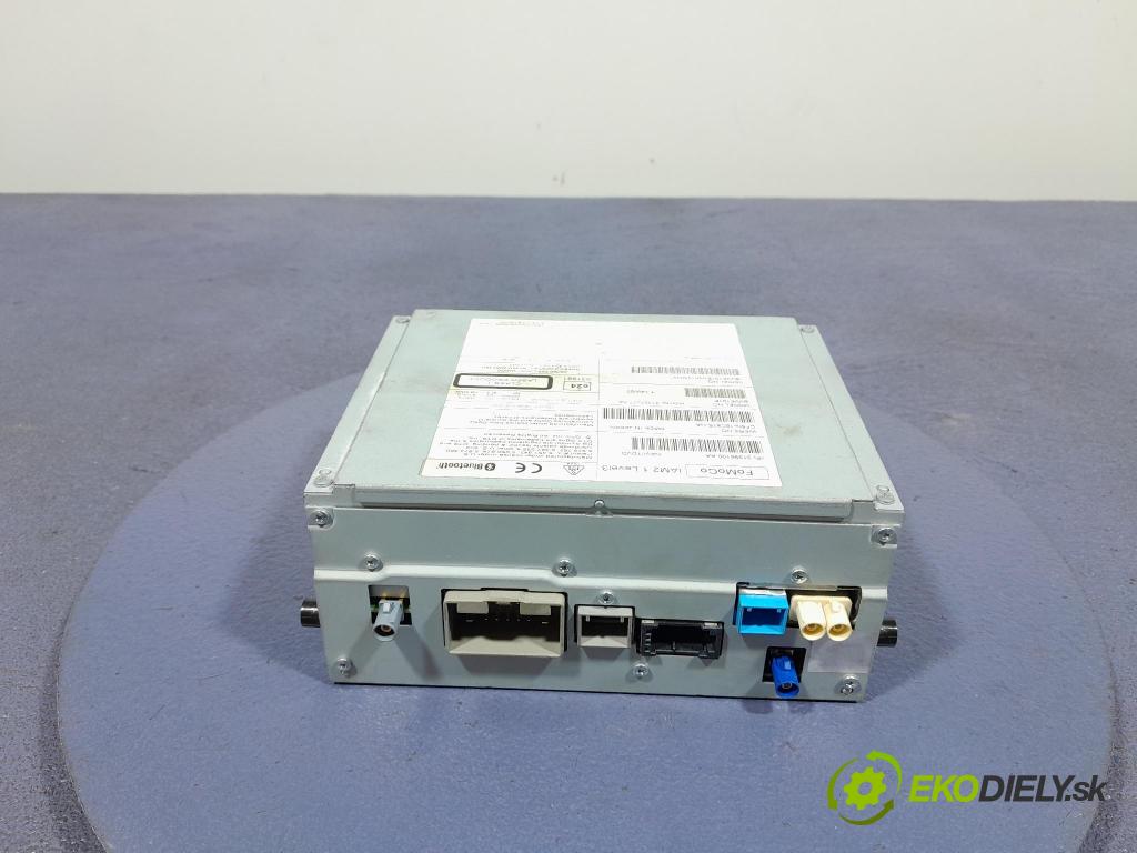 Volvo V40 2014 Radio I Navigácia: 31396100
