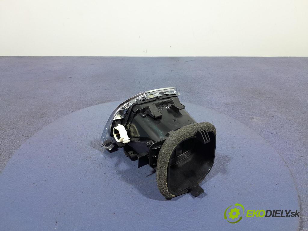 Volvo V40 2014 GRIDS: Prúd vzduchu: Vzduch: 30791697