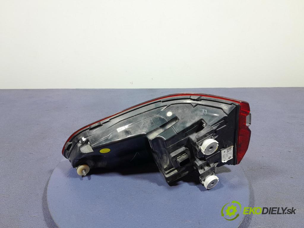Bmw X7 2021 svetlo / reflektor zad Prava: Vonkajsia: 7442288