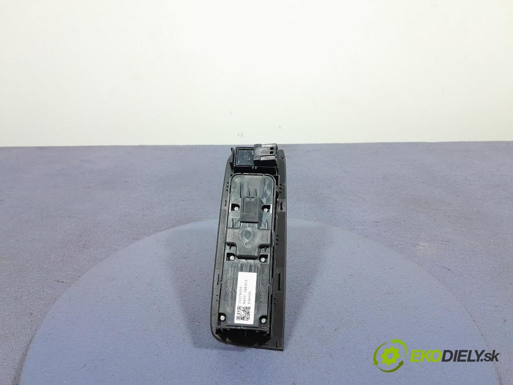 Volvo V40 2014 prepínač Okná: 31376496