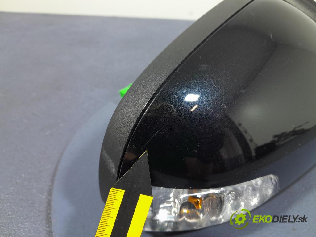 Volvo V40 2014 zpětné zrcátko prave 31278137