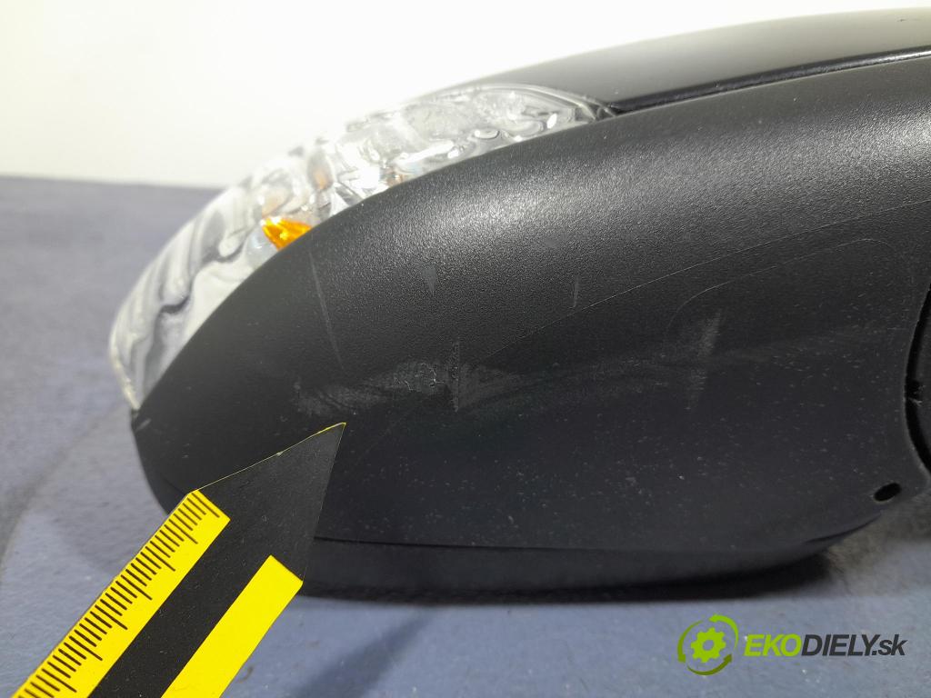 Volvo V40 2014 zpětné zrcátko prave 31278137