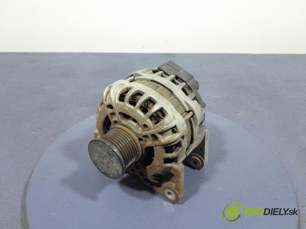 Renault Captur 2013 Alternator 231008593R