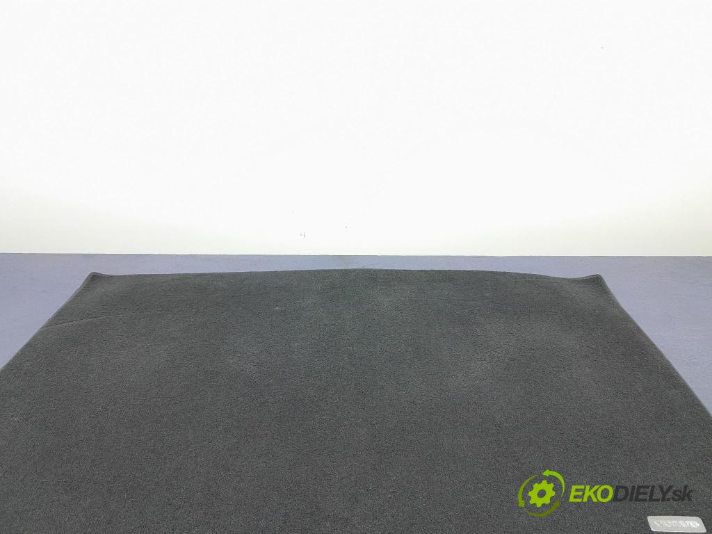 Volvo V40 2014 koberec do auta 31291050