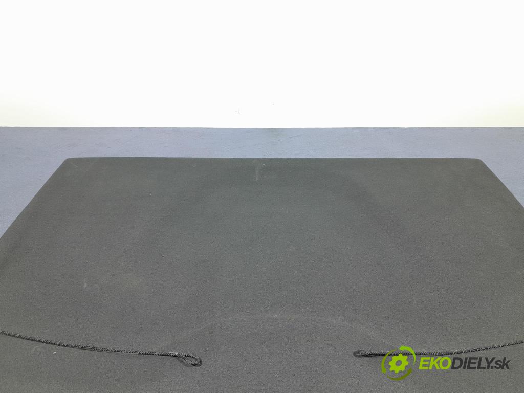 Volvo V40 2014 pláto kufr