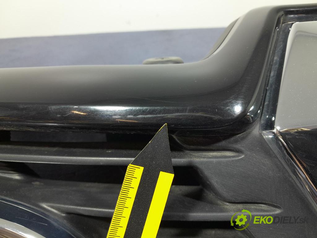 Renault Captur 2013 mřížka / Gril: 623102335R