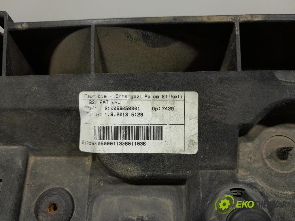 Renault Captur 2013 výztuha Čelní / stěna Přední 625003860R