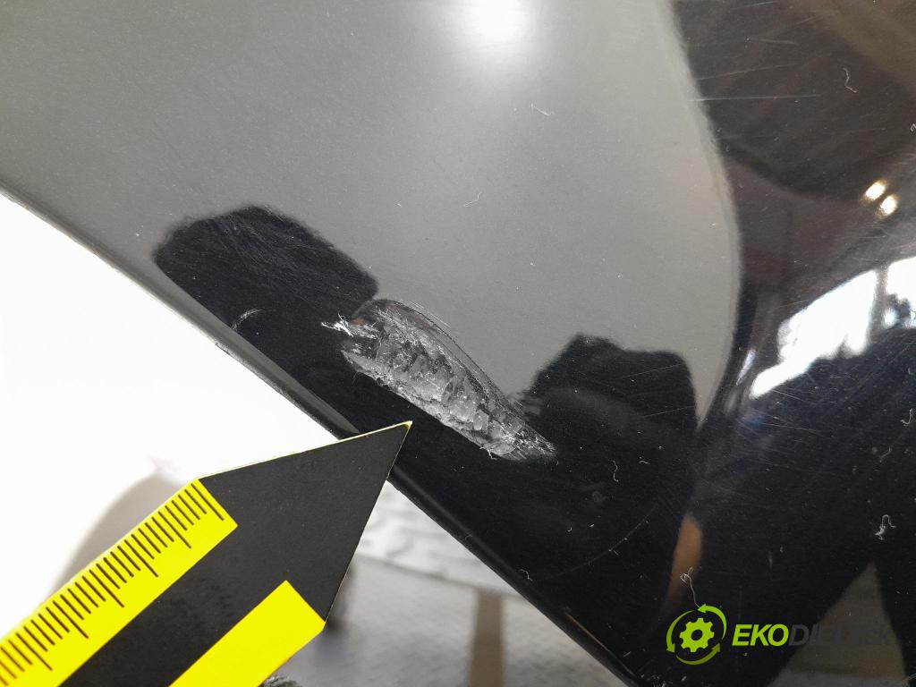 Volvo V40 2014 nárazník Zad: