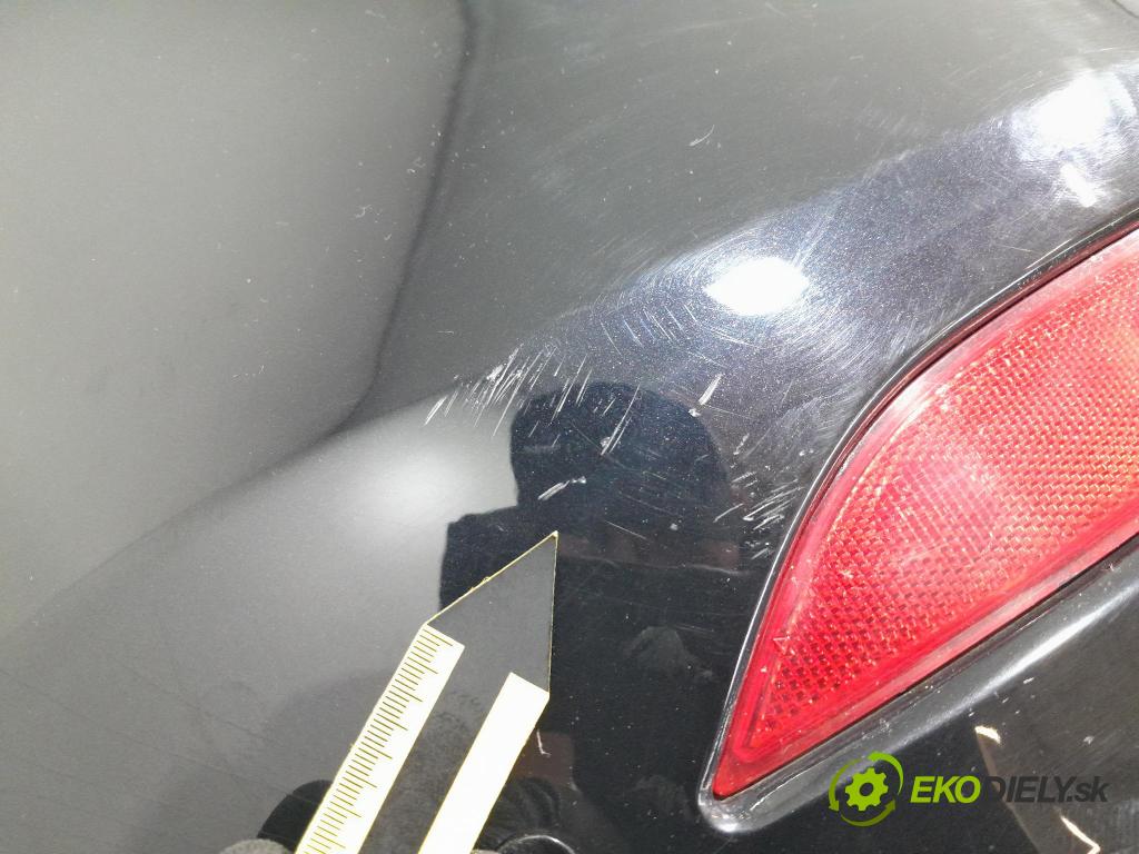 Volvo V40 2014 nárazník Zad: