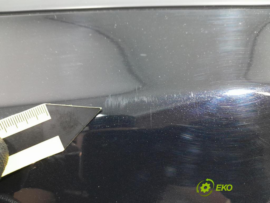 Volvo V40 2014 dvere Predné pravé