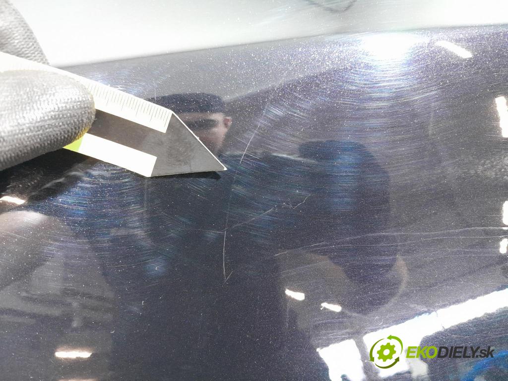 Volvo V40 2014 dvere Predné pravé