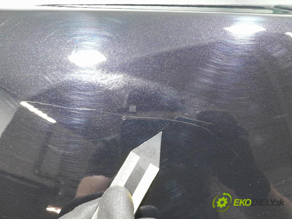 Volvo V40 2014 dvere Predné pravé