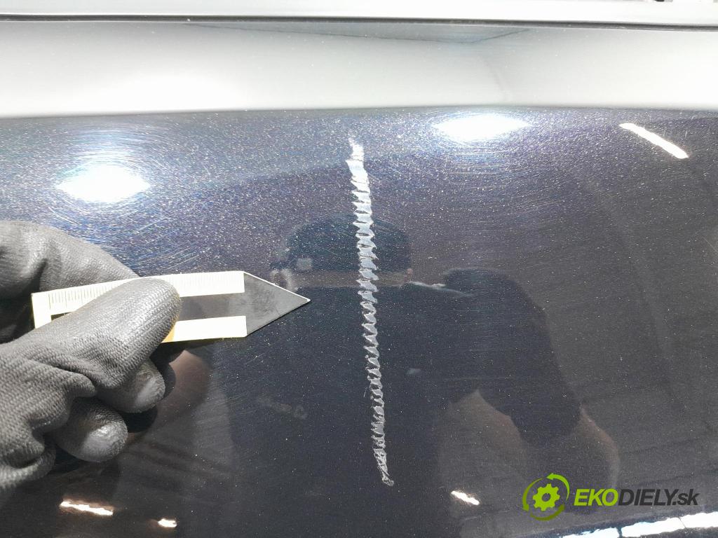 Volvo V40 2014 dvere Predné pravé