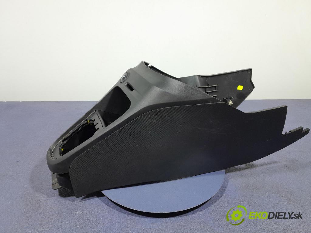 Renault Captur 2013 kryt Plast: Interiéry: 969129343R