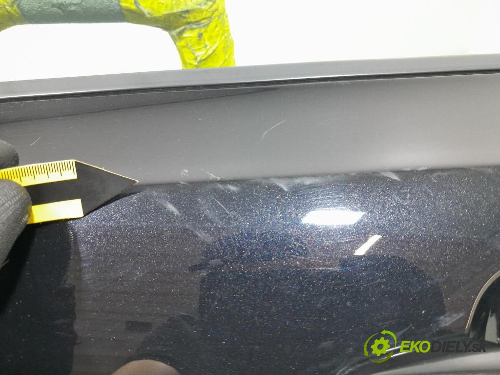 Volvo V40 2014 dvere Predné Vľavo: