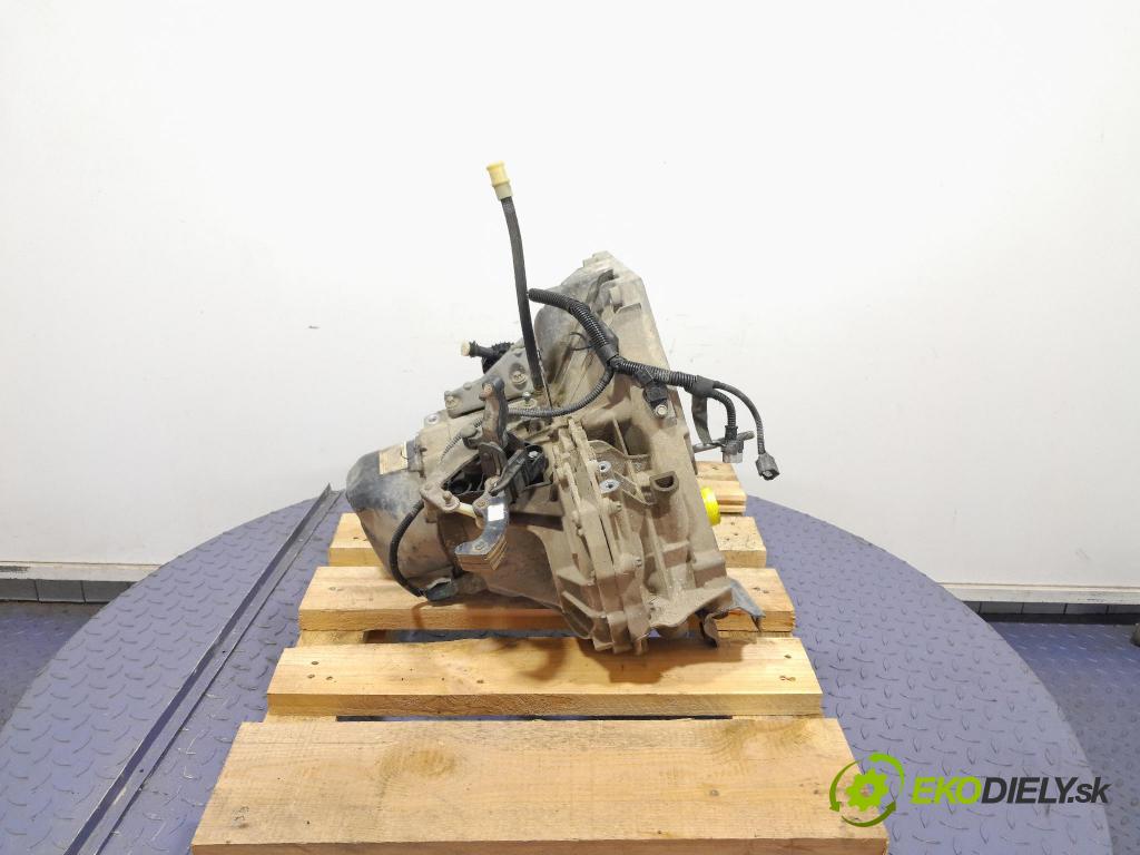 Renault Captur 2013 převodovka Ozubené kola: Manualna JR5357