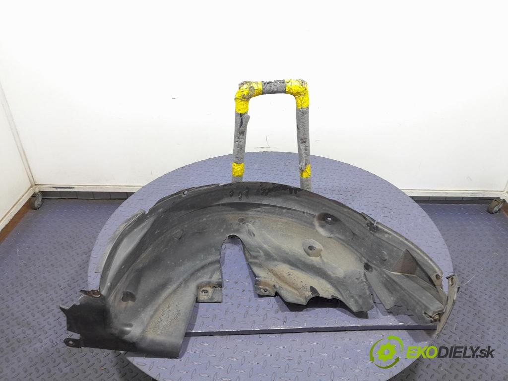 Renault Captur 2013 blatník: plastický: Zad: 767485416R