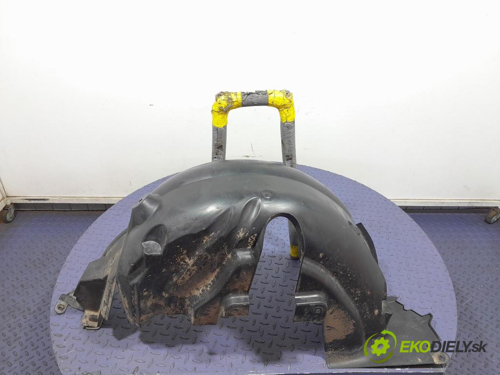 Renault Captur 2013 blatník: plastický: Zad: 767485416R