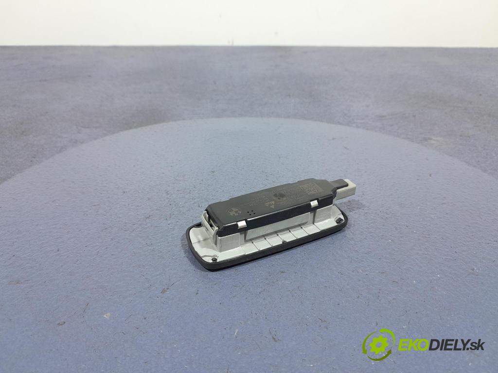 Bmw X7 2021 Lampy Uvnitř 7911115