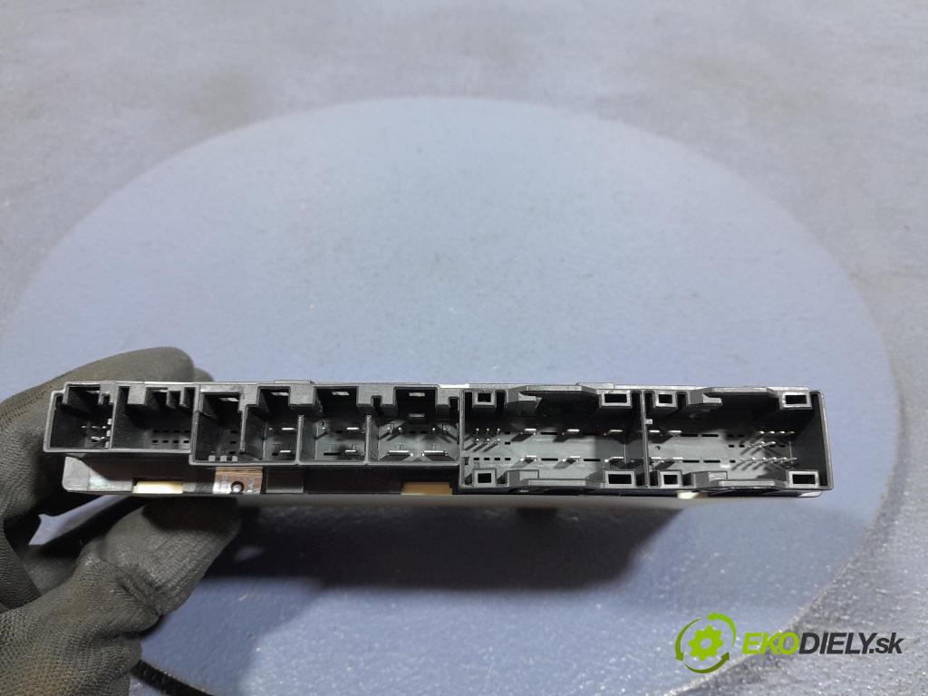 Bmw X7 2021 riadiaca jednotka Sedadlo: 9877267