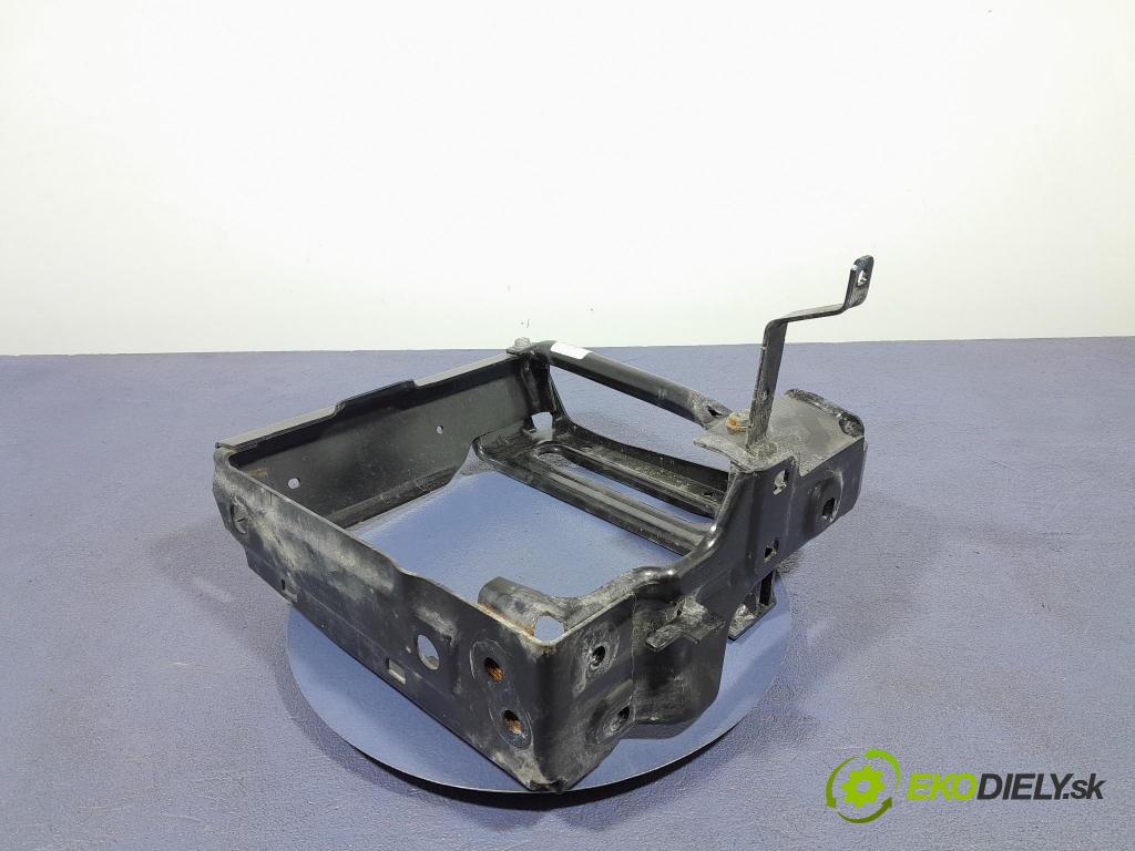 Bmw X7 2021 výztuha Čelní / stěna Přední 7421883