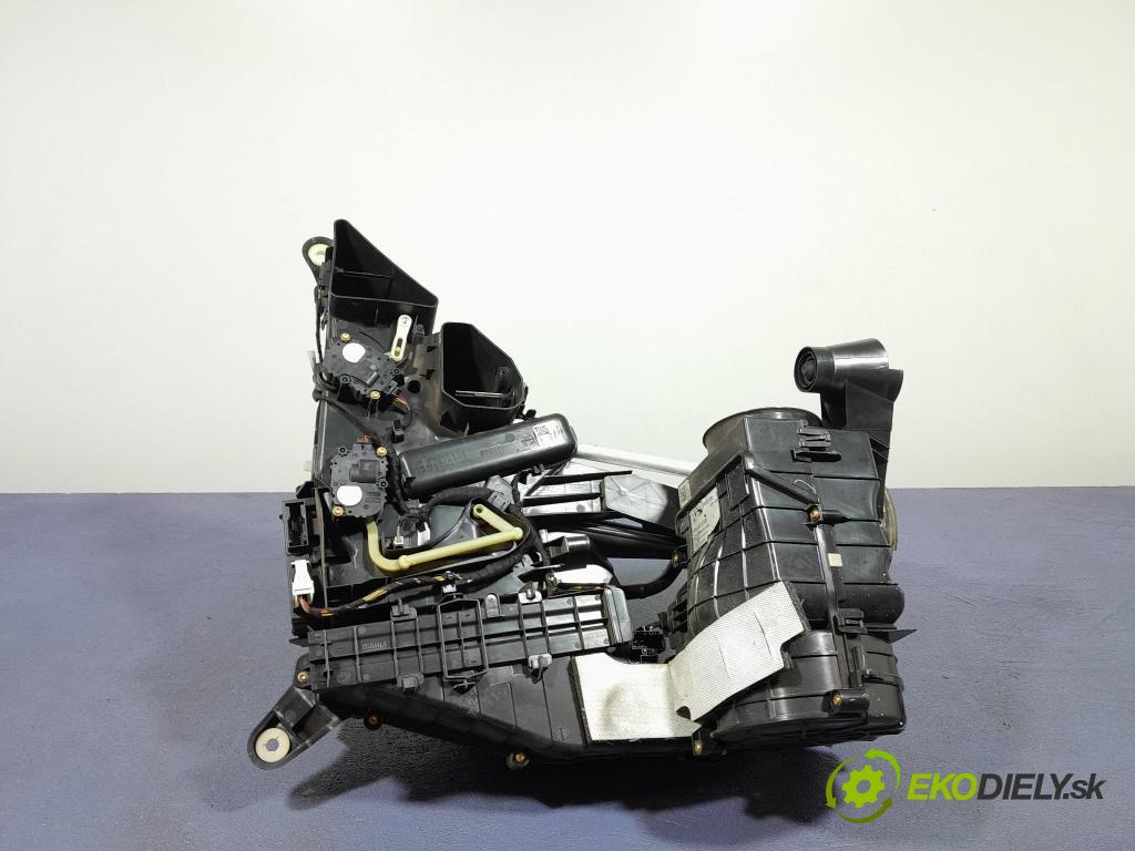 Bmw X7 2021 radiátor 6807233