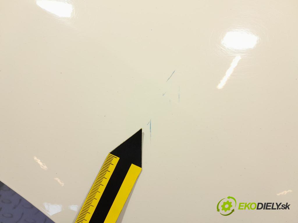Renault Captur 2013 dveře Zad: prave