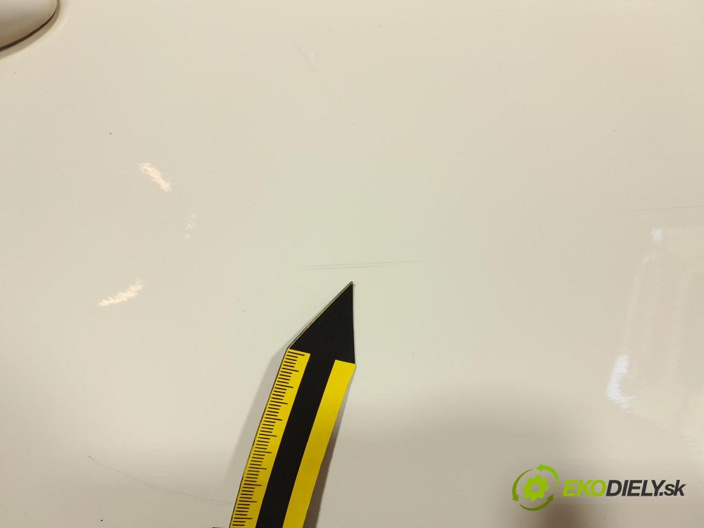 Renault Captur 2013 dveře Zad: prave