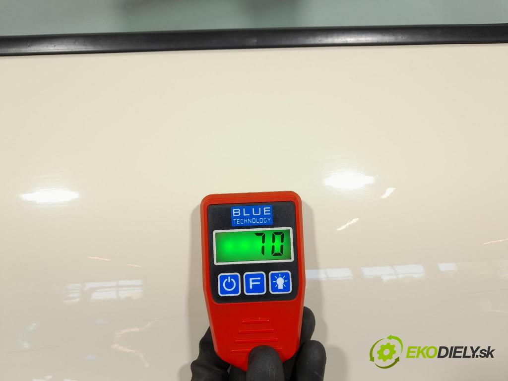 Renault Captur 2013 dveře Zad: prave